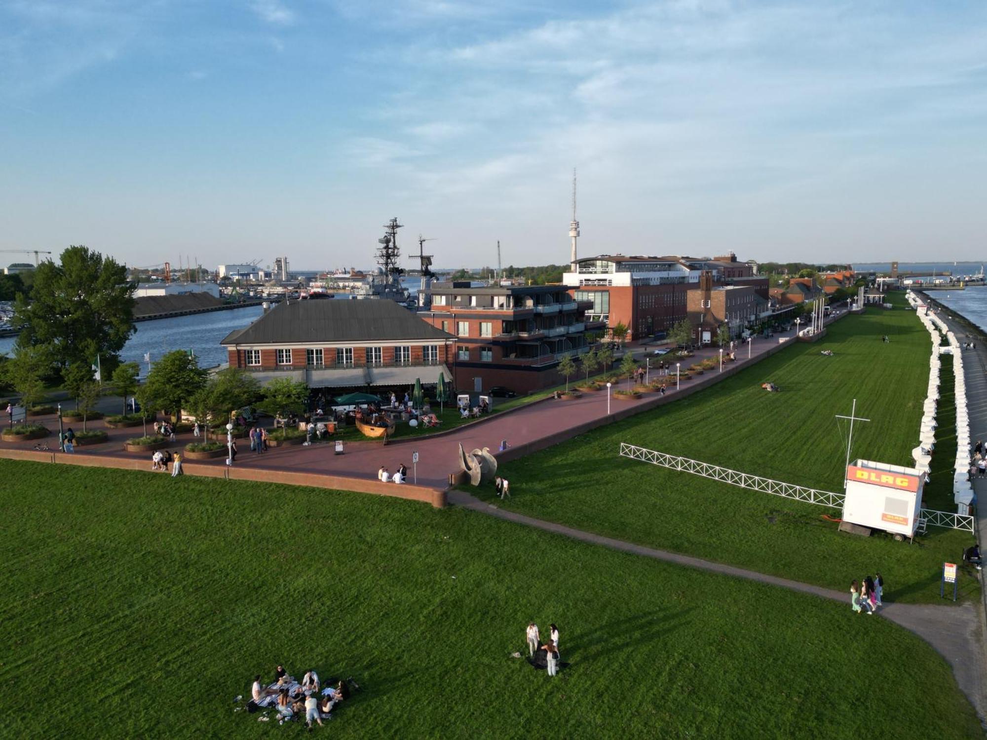 Strand-Apartment, Strandkorb, Meeresrauschen, Parkplatz 威廉港 外观 照片
